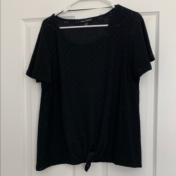 Cable & Gauge Black Lace Tie Front Short Sleeve Blouse - Picture 1 of 4